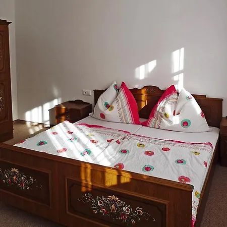 Barazzutti Apartament *