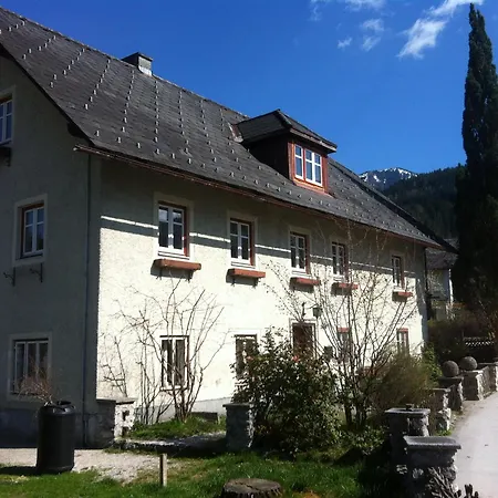 Apartament Barazzutti *